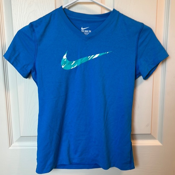 Nike Other - Girl’s Nike Tee